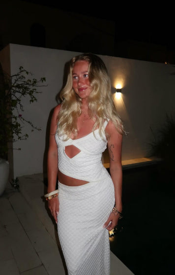 Robe Maxi Tricotée avec Découpes – Blanc & Noir
